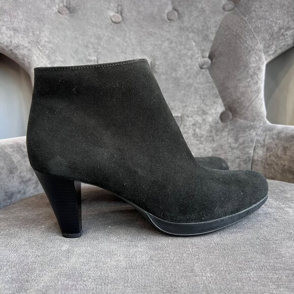 La Canadienne Women’s Oliver Waterproof Suede Booties – Size 9M Black - Picture 3 of 11